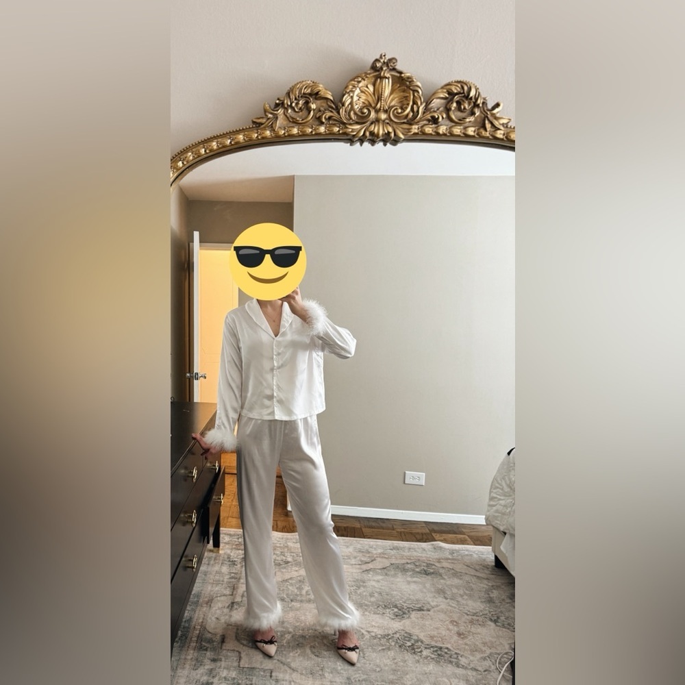NWOT Francesca’s | Amber Fur Lined Satin PJ Set | Size: XS